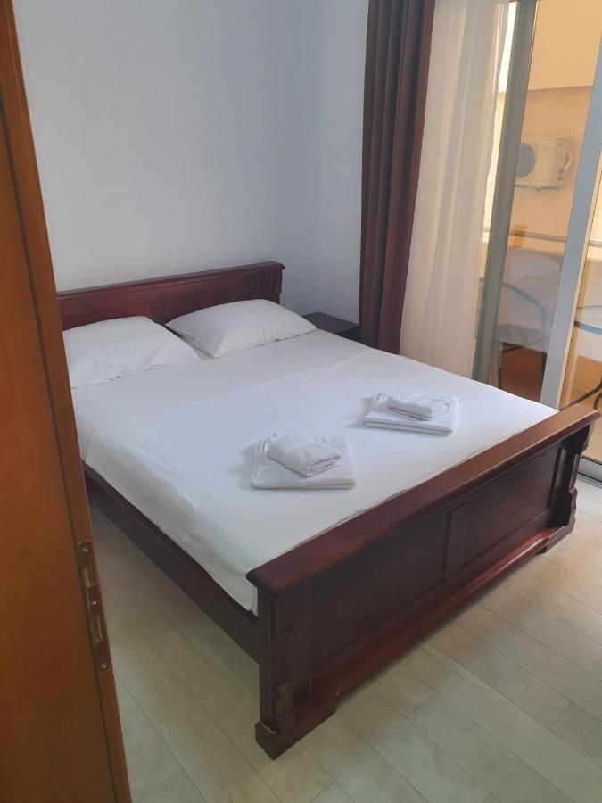 Hotel Ajla Dobra Voda Ngoại thất bức ảnh